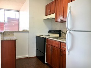 816 Birch St in Honolulu, HI - Building Photo - Building Photo