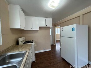 718 Hoawa St in Honolulu, HI - Building Photo - Building Photo