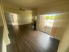 7900 Bissonnet St in Houston, TX - Building Photo