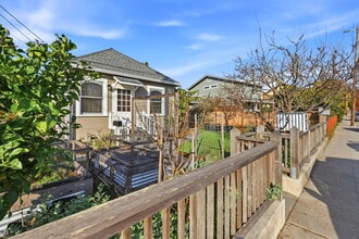 603 Poplar Ave in Santa Cruz, CA - Foto de edificio - Building Photo