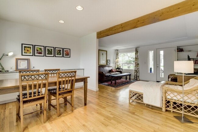 5005 NE Mason Ct in Portland, OR - Building Photo - Building Photo