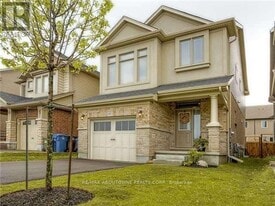 17 Samuel Dr in Guelph, ON - Building Photo