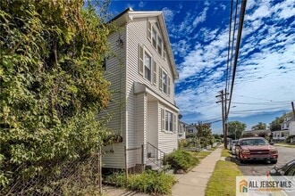 67 Prentice Ave, Unit 1 in South River, NJ - Building Photo - Building Photo