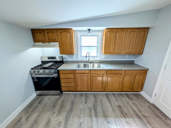 295 South St in Lockport, NY - Building Photo - Building Photo