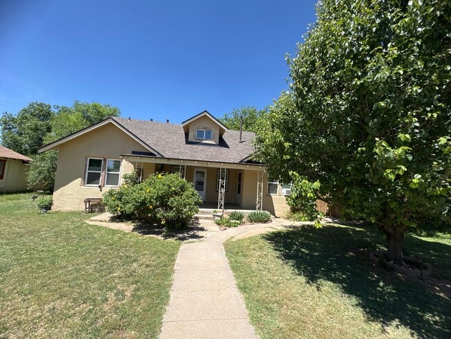 property at 1218 Wallace St
