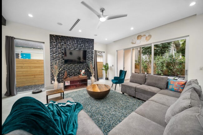 property at 1514 NE 5th Ct