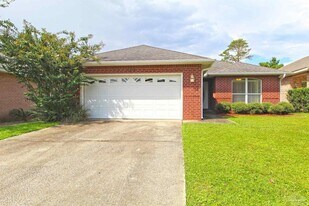 4150 Oak Pointe Dr in Gulf Breeze, FL - Building Photo