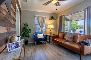 123 Oconee St, Unit SI ID1368863P in Lakeland, FL - Building Photo