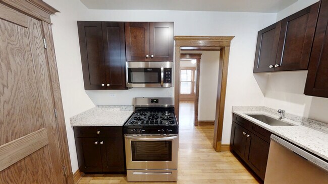 3759 N Lakewood Ave, Unit 3M in Chicago, IL - Foto de edificio - Building Photo