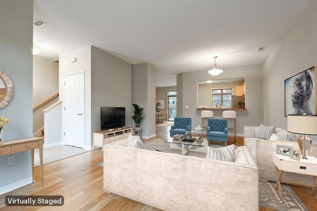 737 Victoria Street S in St. Paul, MN - Building Photo - Building Photo