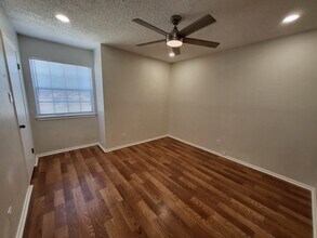 806 Westgate Cir in Laredo, TX - Building Photo - Building Photo