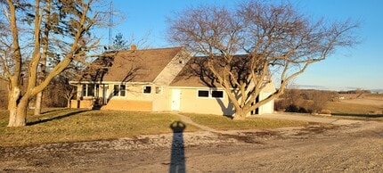 9333 Skyline Dr in Allenton, WI - Building Photo - Building Photo