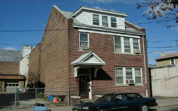 101-103 Van Buren St in Newark, NJ - Foto de edificio