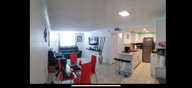 property at 606 W 81st St