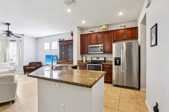 7435 Arlington Grove Cir in Tampa, FL - Building Photo - Building Photo