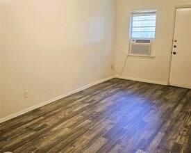 2414 52nd St in Dallas, TX - Building Photo - Building Photo