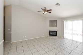 4911 Dunvegan Ct in North Las Vegas, NV - Building Photo - Building Photo