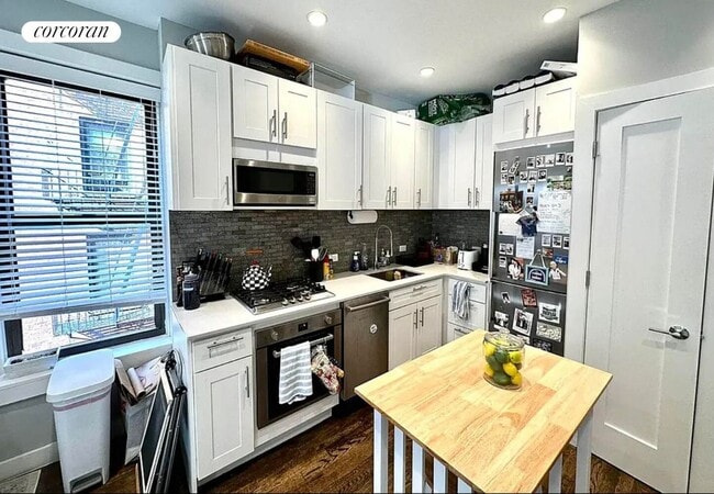 466 Amsterdam Ave in New York, NY - Building Photo - Building Photo