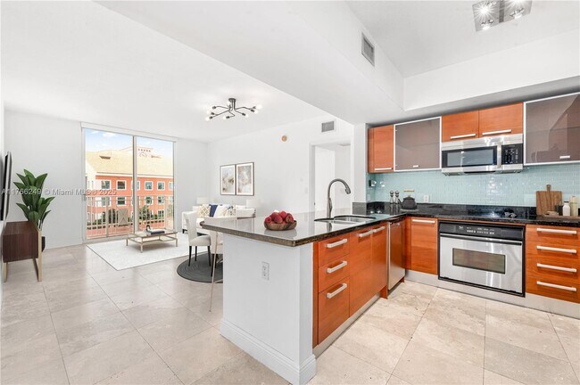 2030 S Douglas Rd, Unit 807 in Coral Gables, FL - Building Photo - Building Photo