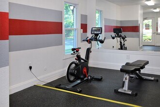 Merriman Woods Apartments in Livonia, MI - Foto de edificio - Building Photo