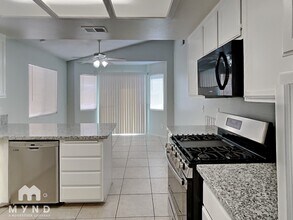 1328 Sun Point Dr in Las Vegas, NV - Building Photo - Building Photo