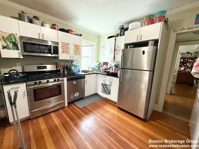 81 Florence St, Unit 1