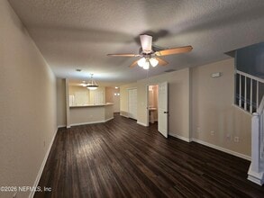 8550 Argyle Business Loop in Jacksonville, FL - Foto de edificio - Building Photo