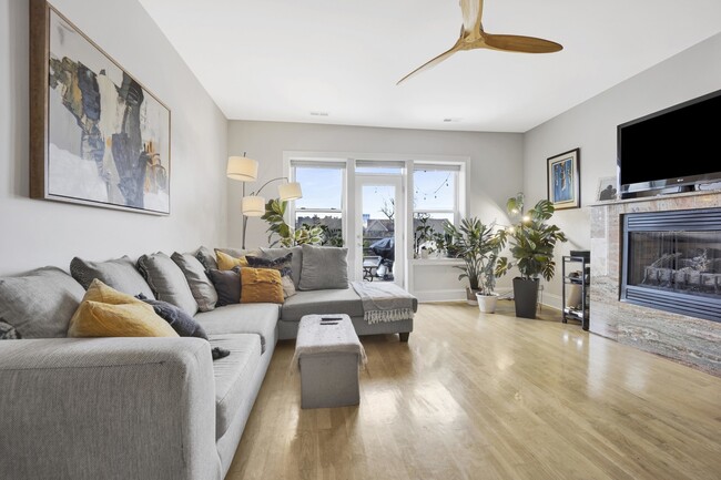 3527 S King Dr in Chicago, IL - Building Photo - Building Photo