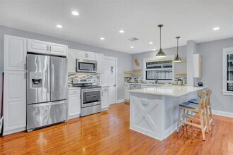 1081 Lake Weldona Dr in Orlando, FL - Building Photo - Building Photo