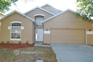 2117 Senate Ave in St. Cloud, FL - Building Photo