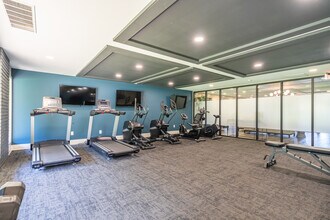 Edgewater Apartments in Indianapolis, IN - Foto de edificio - Interior Photo