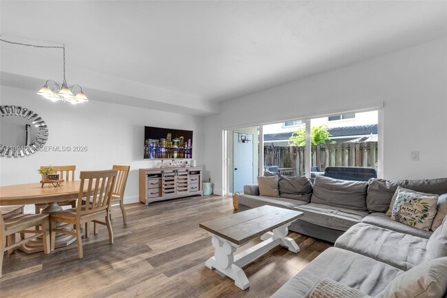 11876 SW 98th Terrace in Miami, FL - Building Photo - Building Photo