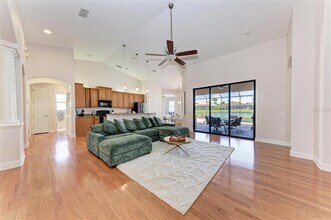 14325 Sundial Pl in Lakewood Ranch, FL - Building Photo - Building Photo
