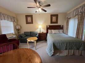 8306 Mulligan Cir in Port St. Lucie, FL - Building Photo
