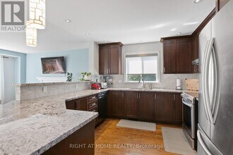 6 Knowlton Dr in Ottawa, ON - Building Photo - Building Photo