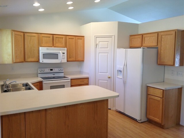 1766 N 2475 W in Clinton, UT - Building Photo - Building Photo