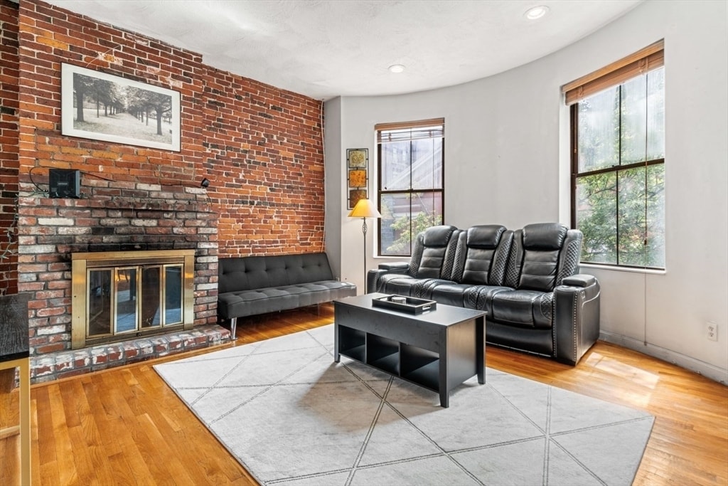 4 Union Park, Unit 4 in Boston, MA - Foto de edificio