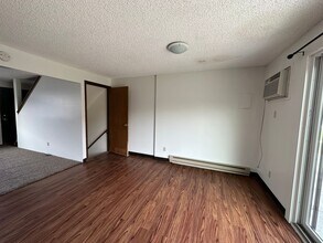 528 W 42nd St in Scottsbluff, NE - Building Photo - Building Photo