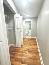 6954 N Sheridan Rd, Unit 206 in Chicago, IL - Building Photo - Building Photo