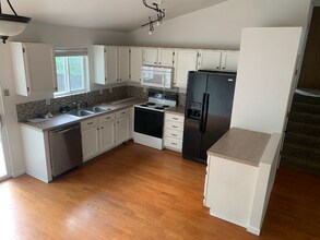 563 Sundisk Dr in Loveland, CO - Building Photo - Building Photo