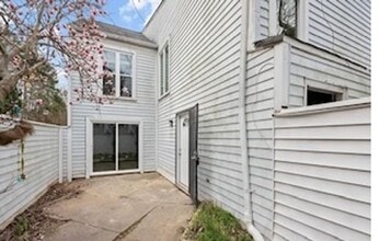 7415 Mystic Ln in Charlotte, NC - Foto de edificio - Building Photo