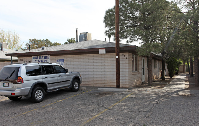 520-524 Madeira Dr SE in Albuquerque, NM - Building Photo - Building Photo