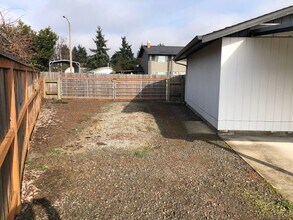 531 U St in Springfield, OR - Building Photo - Building Photo