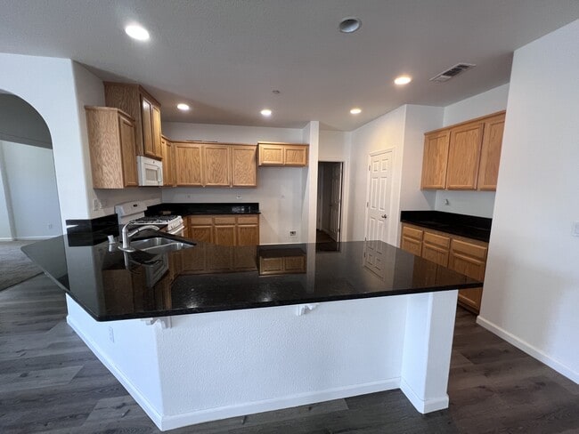 25875 Stephens St in Esparto, CA - Building Photo - Building Photo