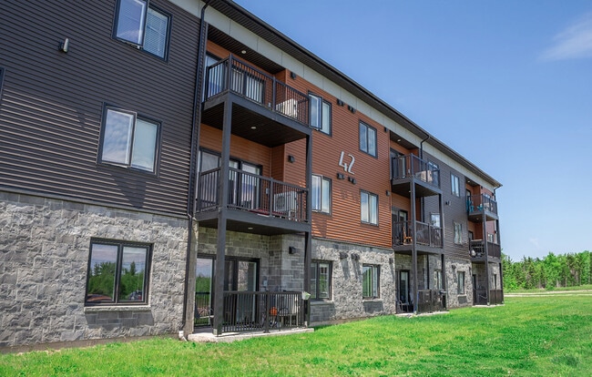 42 Newcombe in Moncton, NB - Building Photo - Building Photo