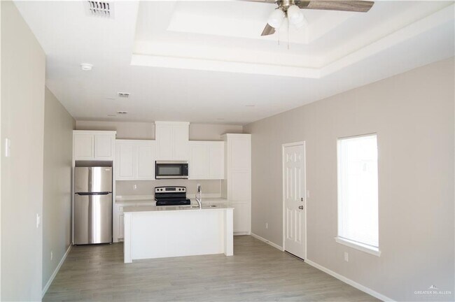 1608 Canelo Dr in Edinburg, TX - Building Photo - Building Photo