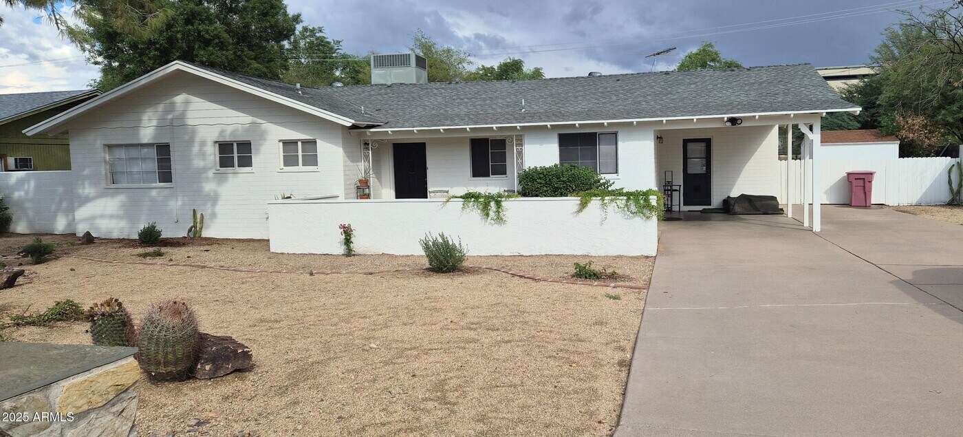4815 N 70th St in Scottsdale, AZ - Building Photo