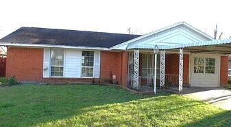 9938 Kittrell St in Houston, TX - Building Photo