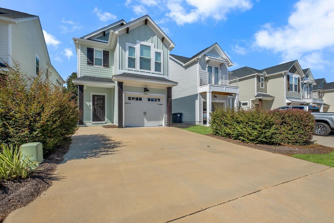 458 Grand Oaks Rd in Tallahassee, FL - Building Photo