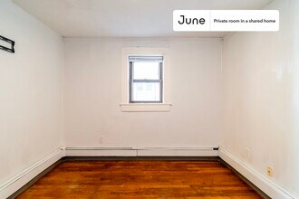 Private bedroom in 5 bed/2 bath Home in Boston, MA - Building Photo - Building Photo